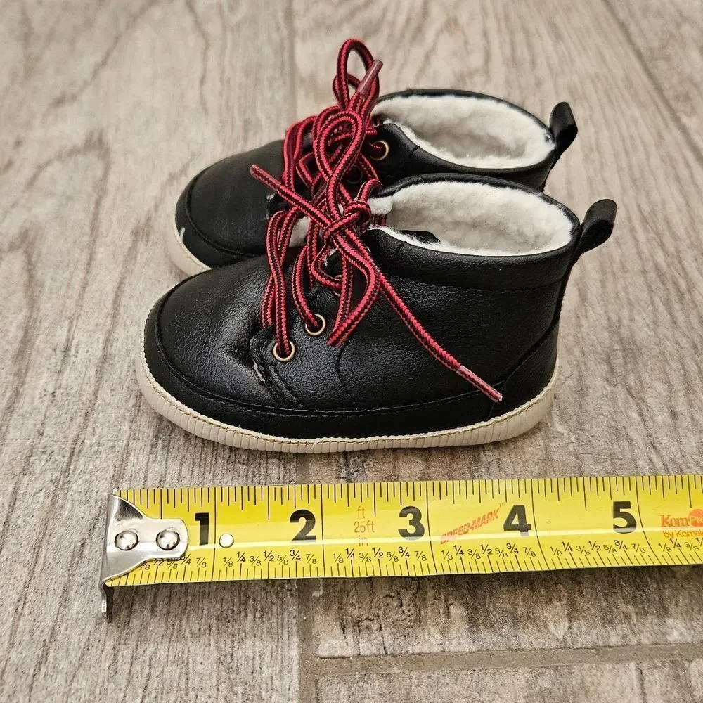 Baby Gap Black Boots Size 6-12M
